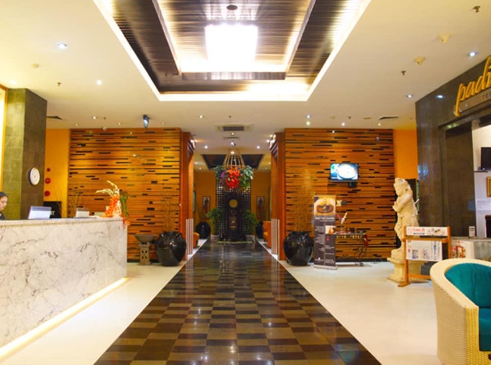 Hotel Puri Denpasar 4*