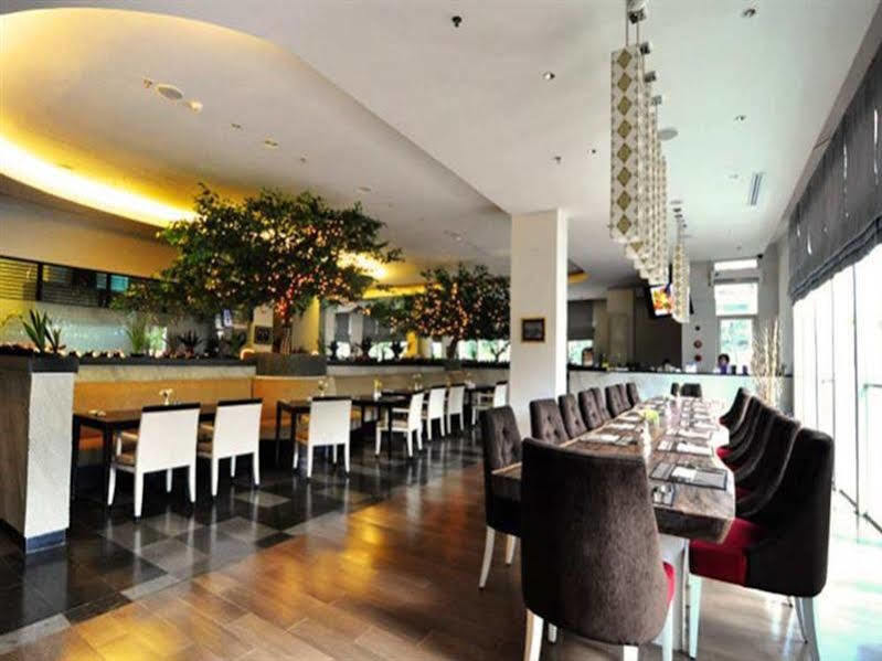 Hotel Puri Denpasar 4*