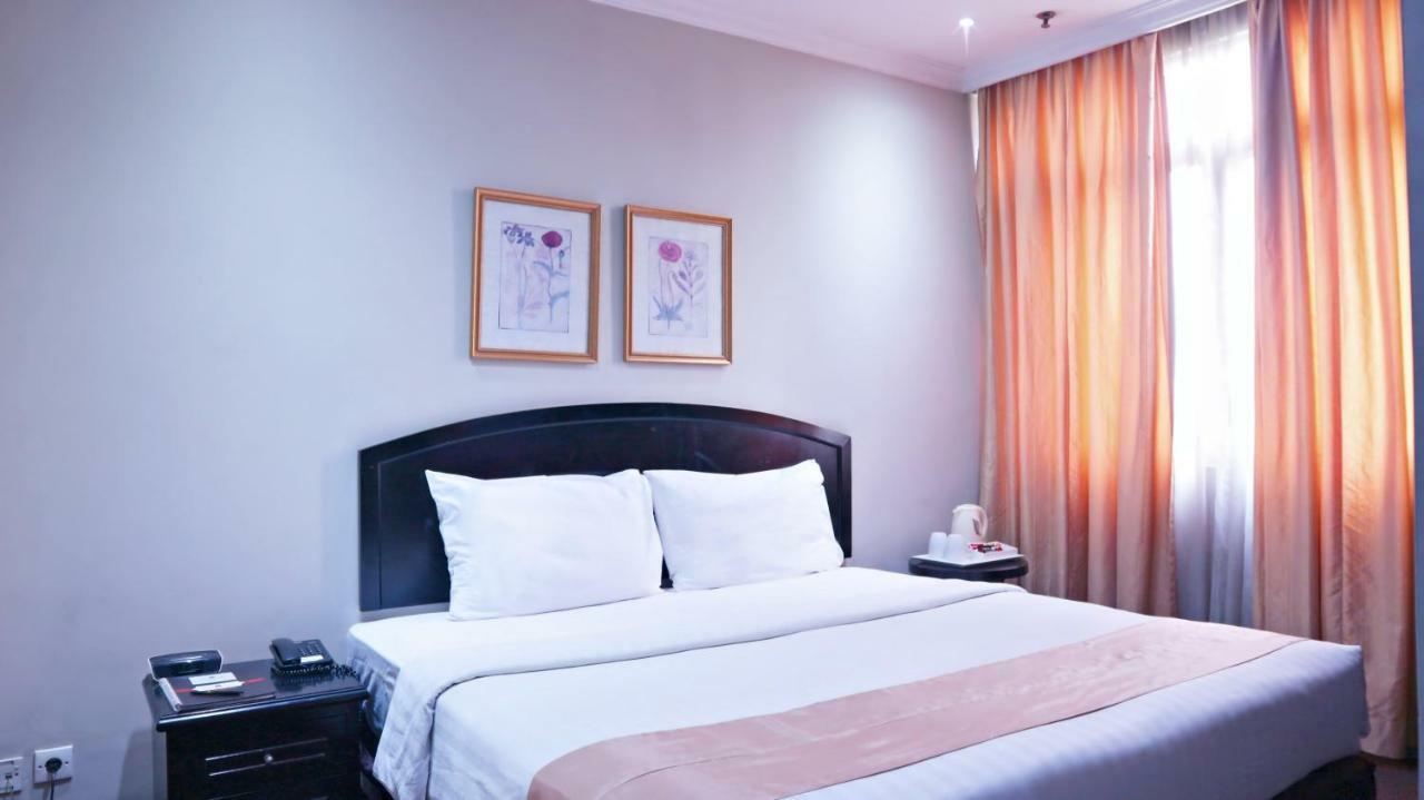Hotel Puri Denpasar Jakarta